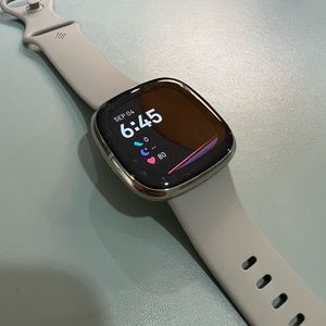 Fitbit Sense - grey band, in box